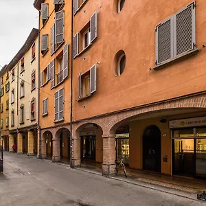  Appartamento Sotto I Portici Di Via Pietralata By Wonderful Italy Italia